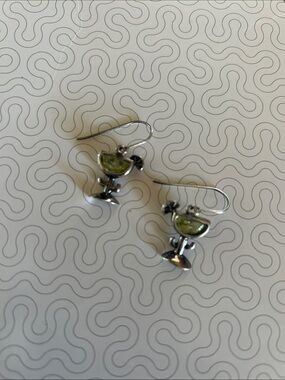 Silpada Silver Drop Earrings with Green peridot Stone shaped of margarita glass